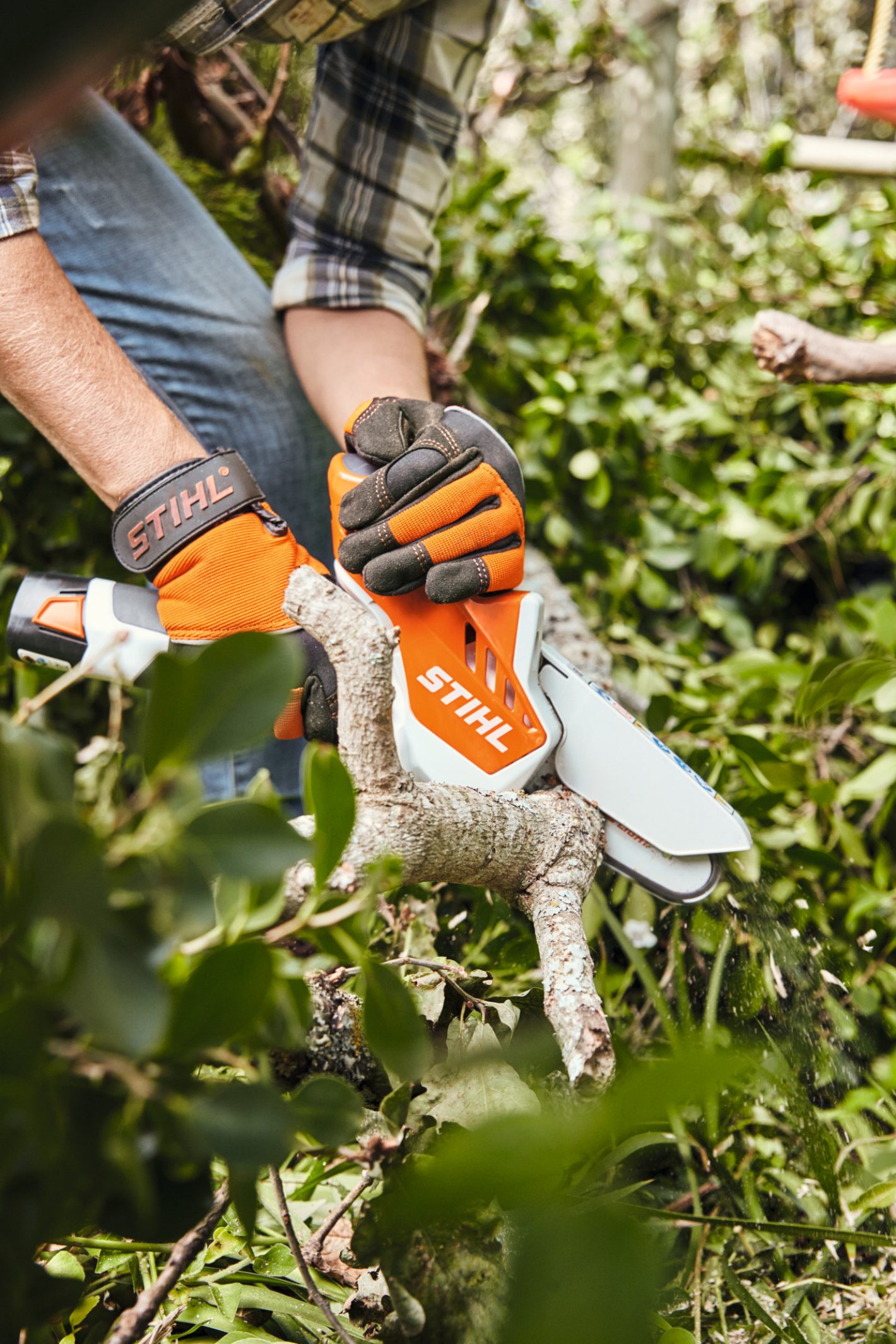 Stihl GTA 26 Cordless Saw With Battery And Charger 10.8 V, 4 inch (10.16 cm) Bar Size