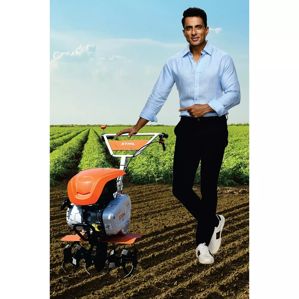 Stihl Mini Weeder 457.2 mm (12 inch to 18 Inch) Working Width 2.2 HP EngineMH 210